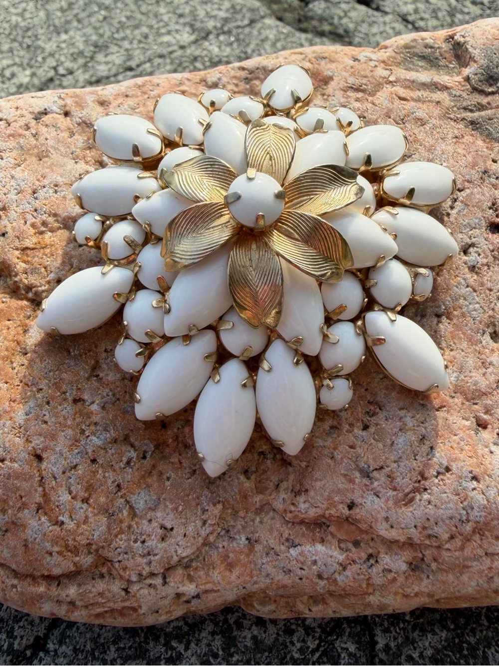 Vintage Weiss White Milk Glass Gold Leaf Floral Cluster Brooch